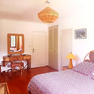 Couette-café La Nazadaire, Joyeuse